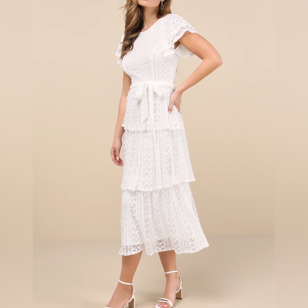 Lulus | White Ivory Lace Tiered Backless Long Midi Dress - NWT Medium NWT